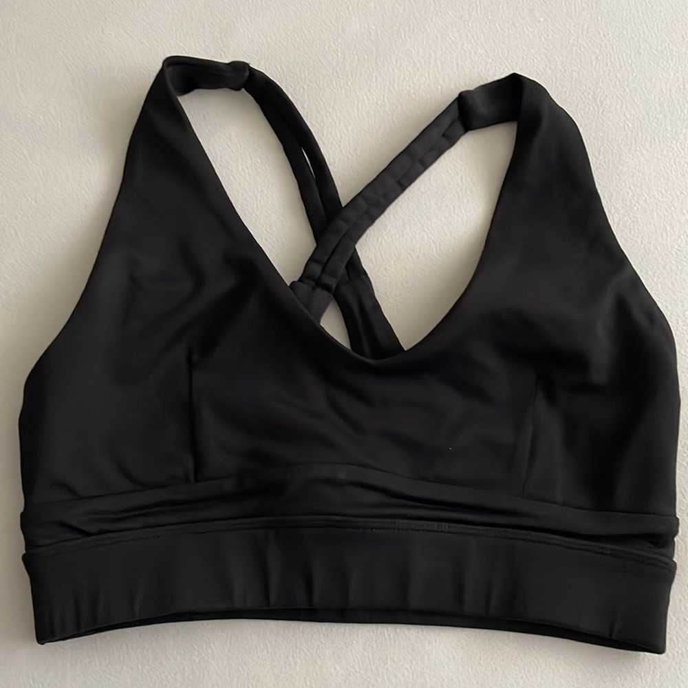 F21 black sports bra size xs